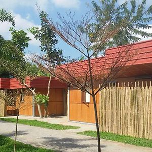 Rachaherb Gardens Resort